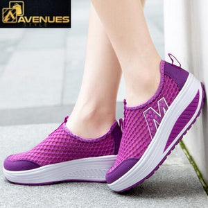 Sport Fashion Mesh Swing Wedges Sneakers