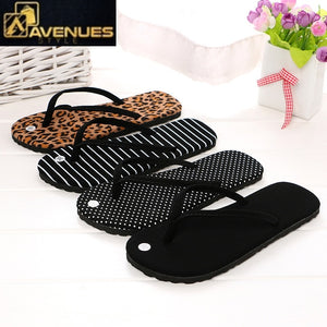 Woman Striped Flat Heel Outdoor Slippers